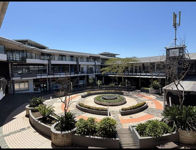 43M² OFFICE TO LET IN LA LUCIA